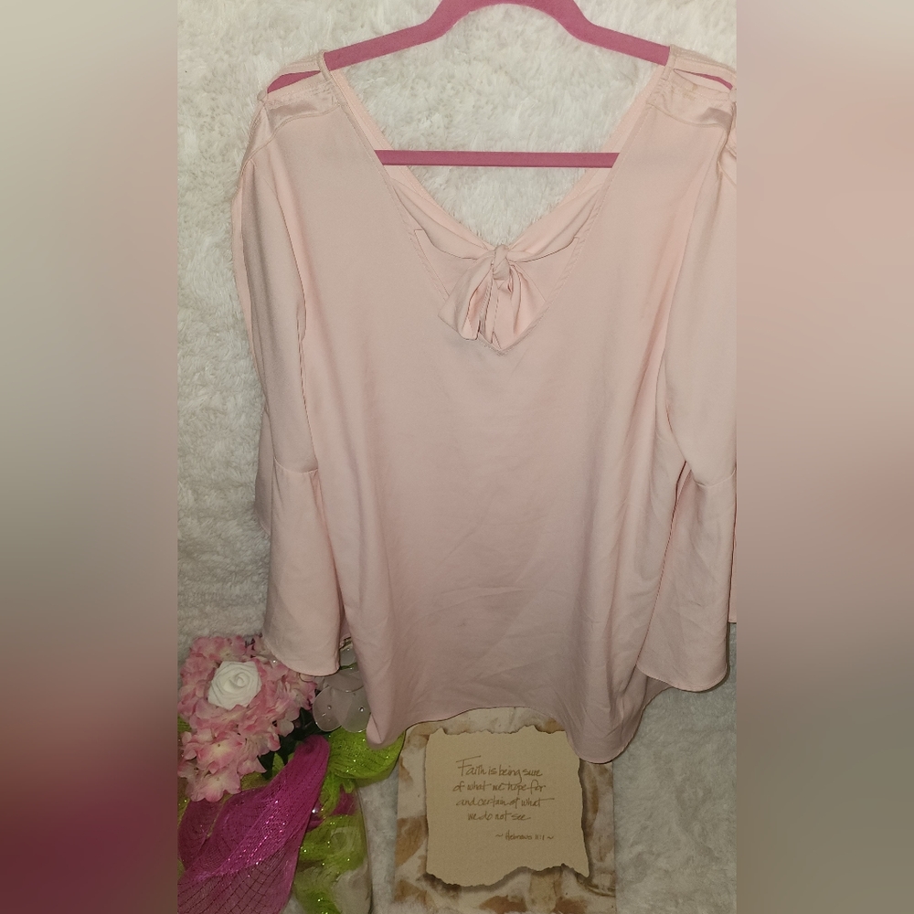 **Woman's Blouse 👚**